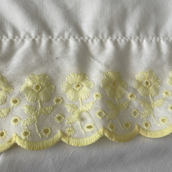 Vintage Toddler Sheet and Pillowcase - Picture 3 of 4